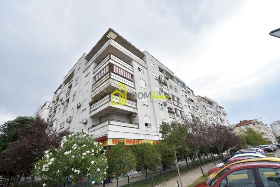 Garsonjera 30m2, Blok 9